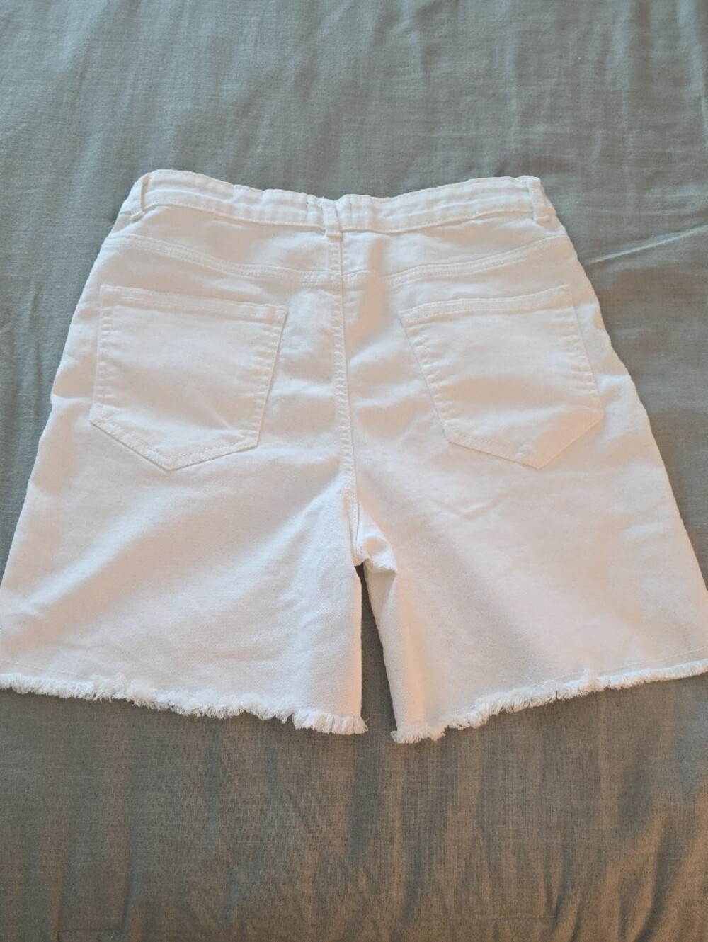 APNY White Frayed-Hem Denim Shorts - Picture 4 of 5